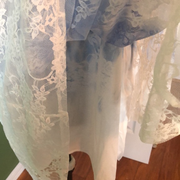 Cal style women’s blouse - Picture 4 of 8